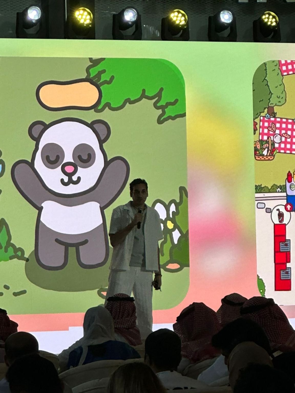 Rojeh presenting Panda Food Business at EXEL Demo Day