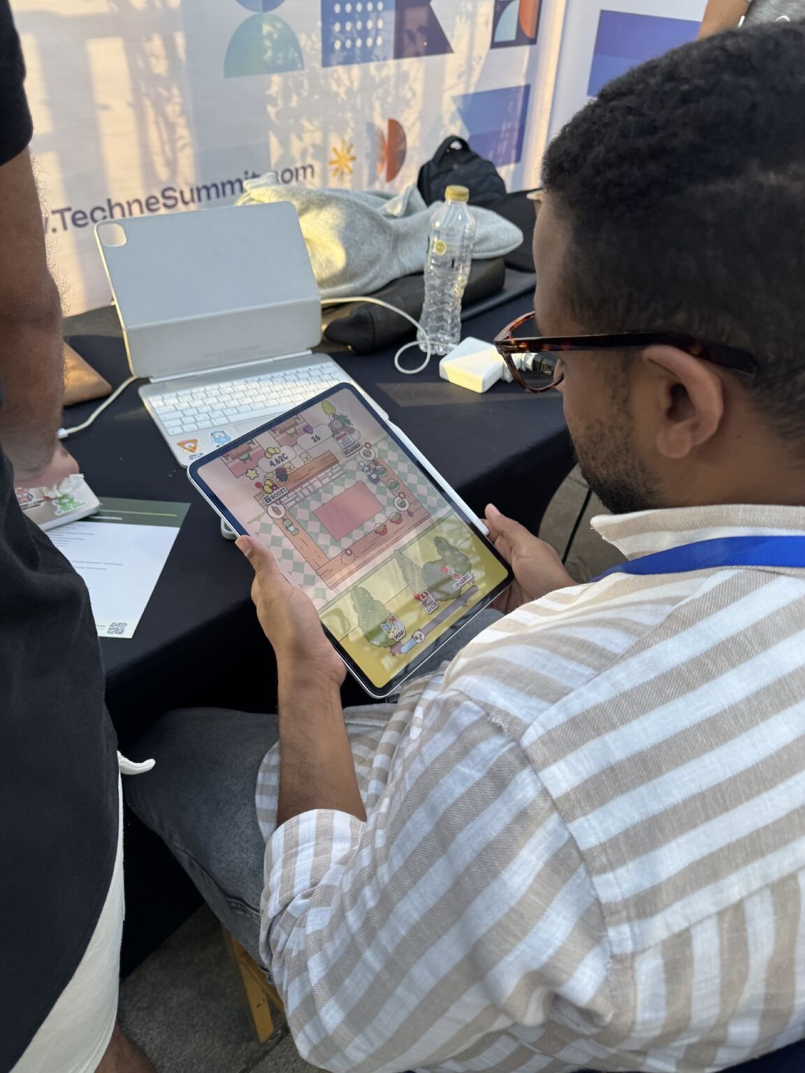 A player trying Panda Food Business